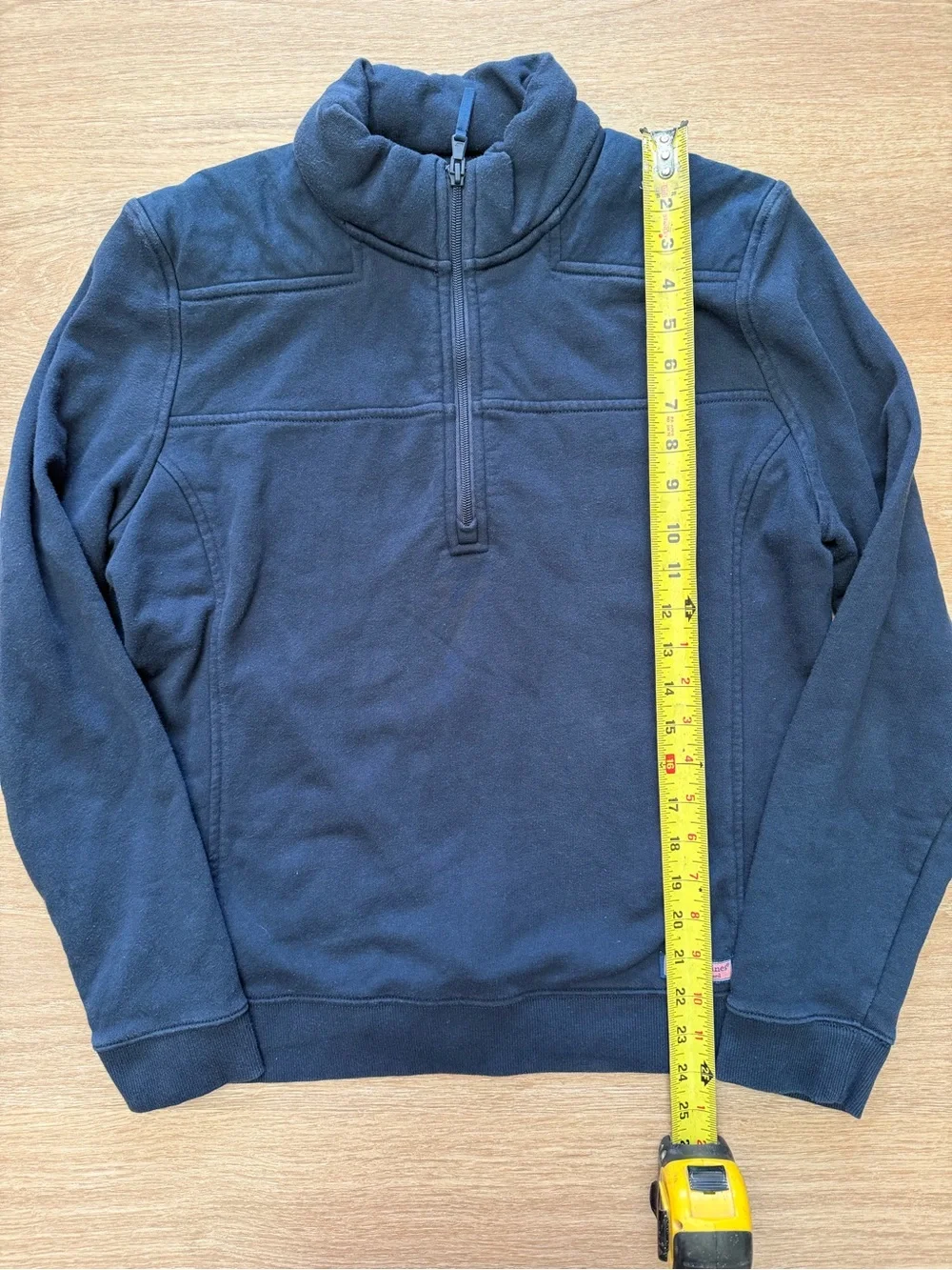 Vineyard Vines Kid’s Quarter Zip Size L - Picture 11 of 11